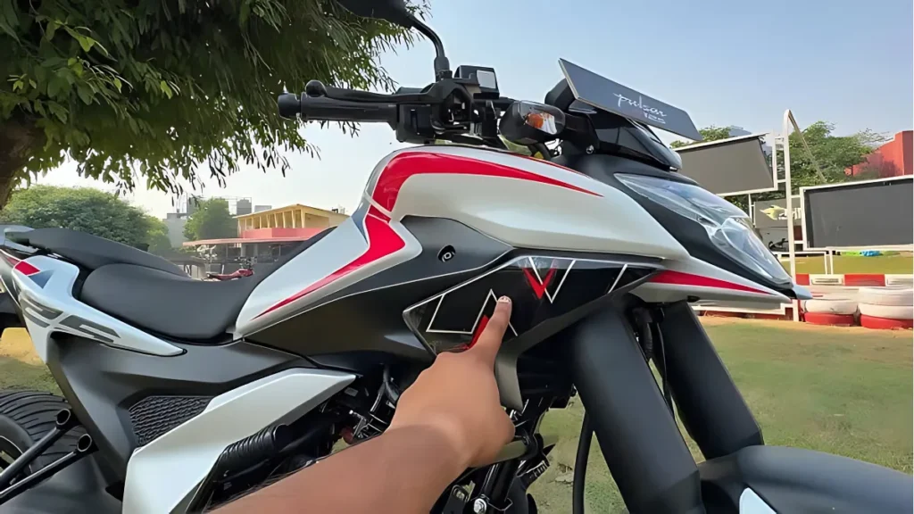 Bajaj Pulsar CNG Full Details